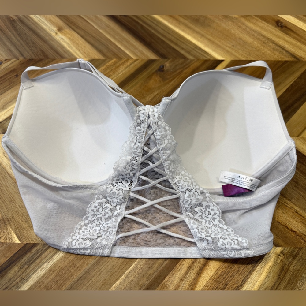 Adore Me Alara Contour Plus White Lace Accent Racerback Bra - Picture 2 of 4